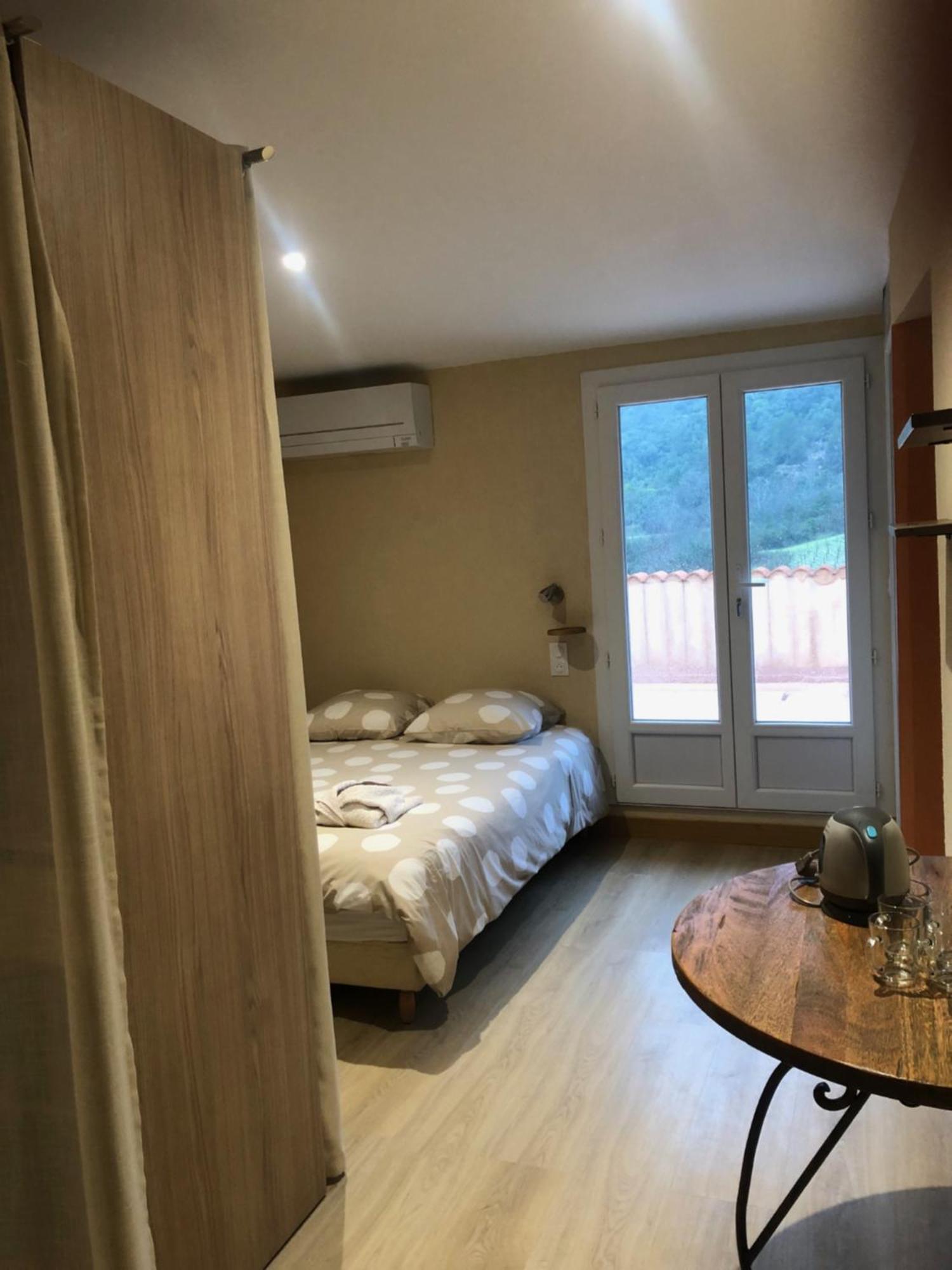 Auberge De La Vallee Saint-Jean-de-Buèges 外观 照片